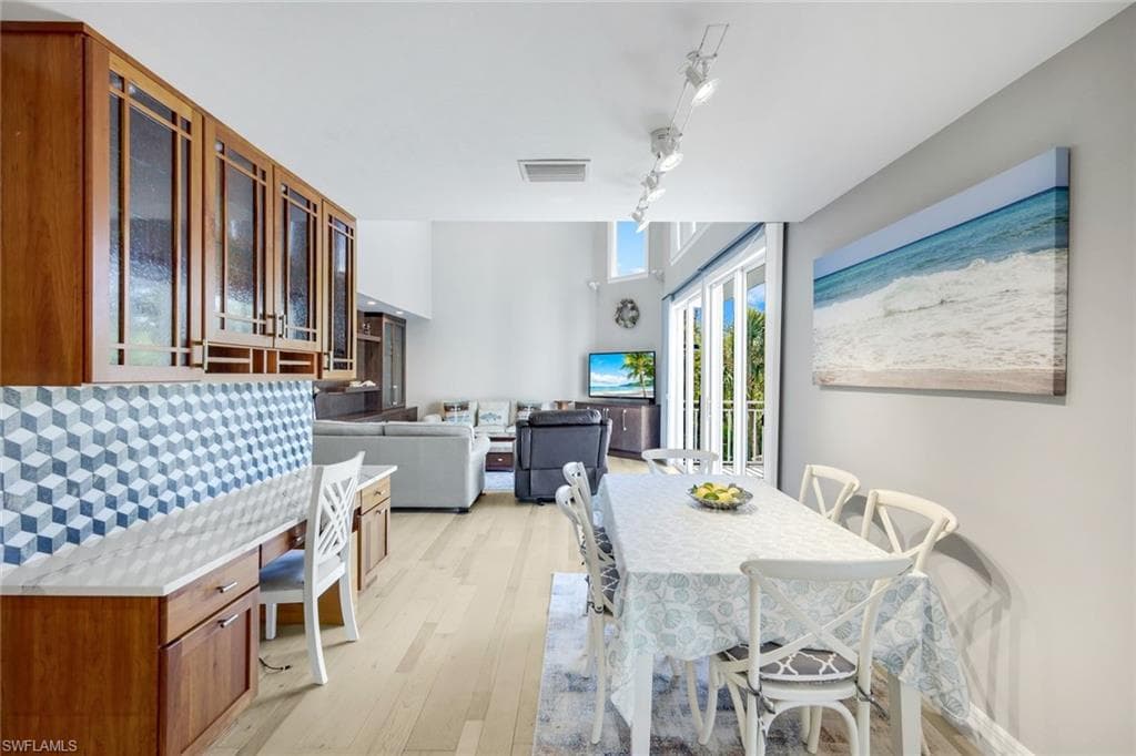 1111 Schooner PL-16