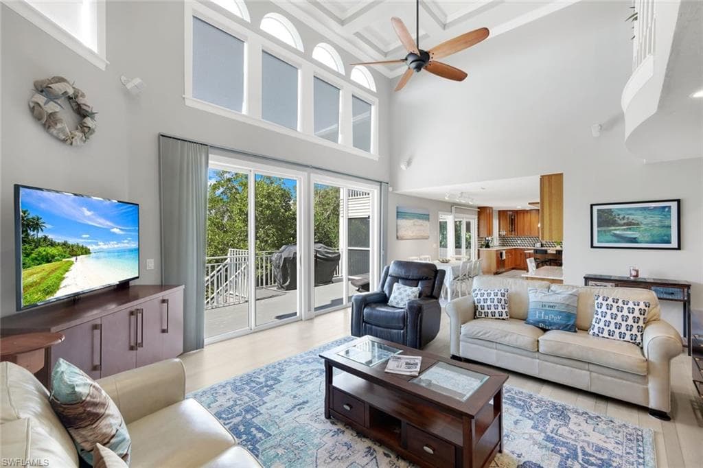 1111 Schooner PL-8