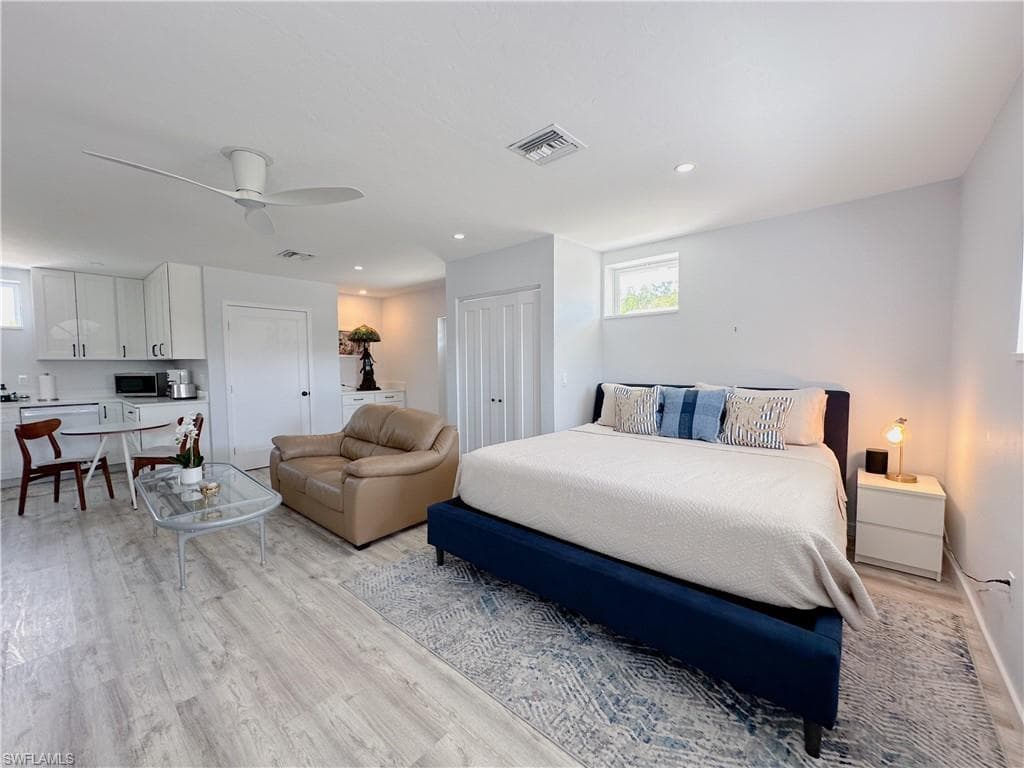 1308 Rosemary LN-15