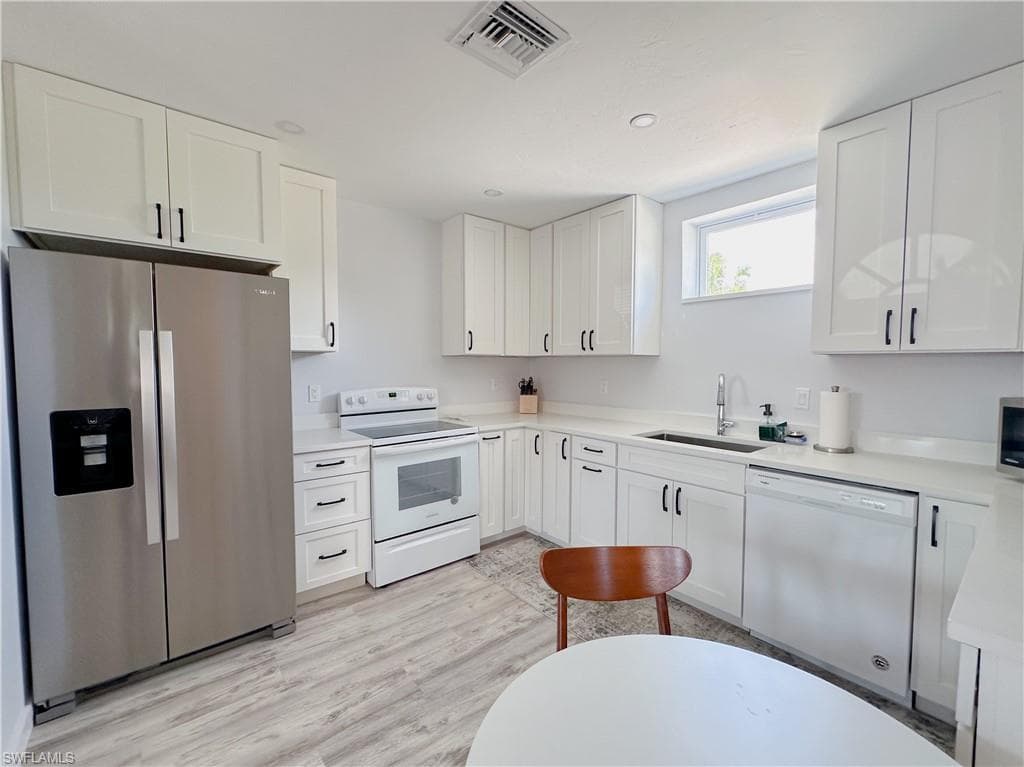 1308 Rosemary LN-21