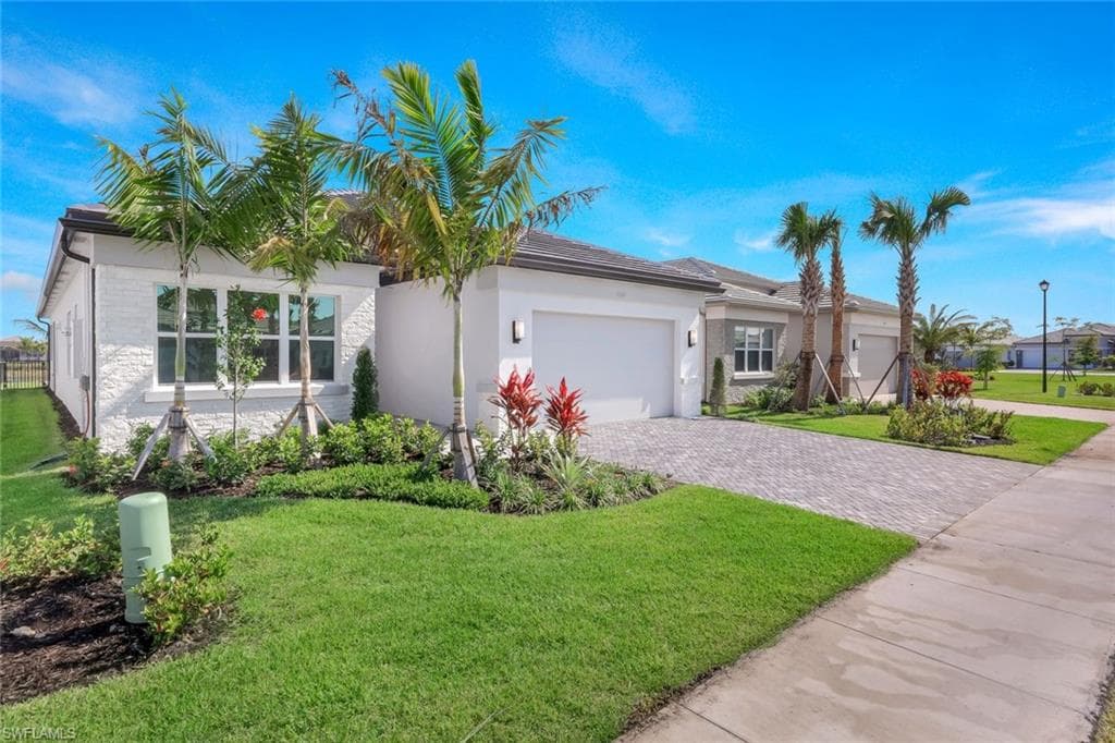 12243 Lotus AVE-43