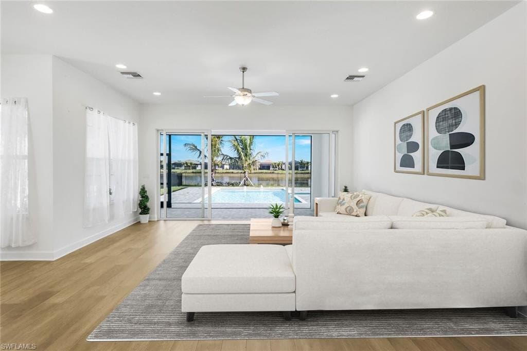 12243 Lotus AVE-1
