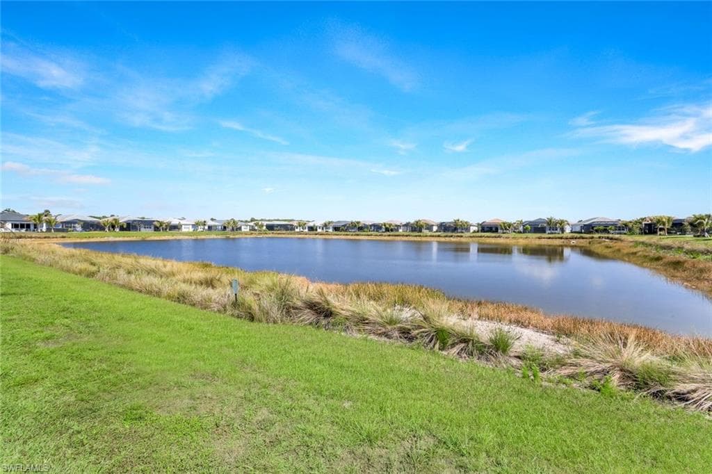 12243 Lotus AVE-38