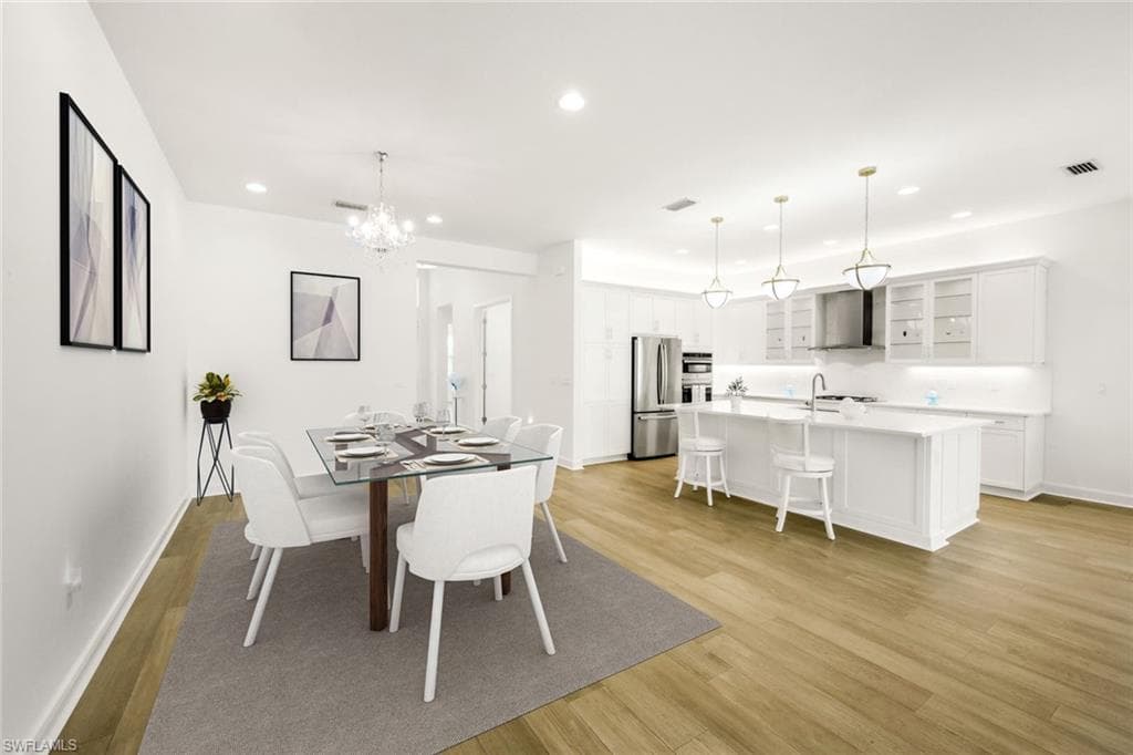 12243 Lotus AVE-10