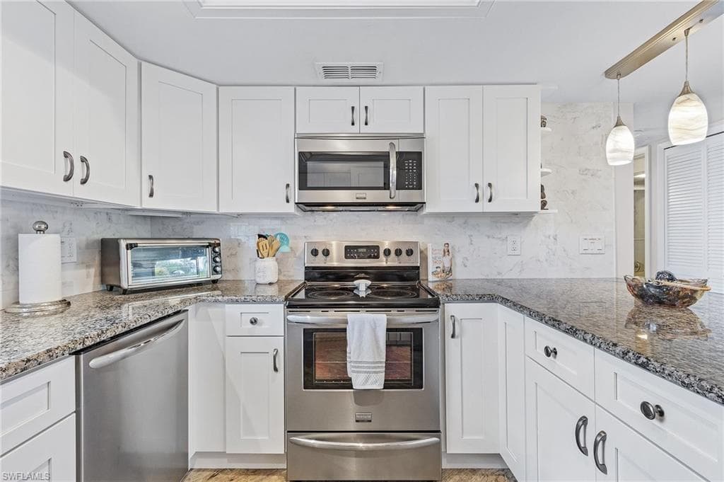4205 SE 19th AVE 202-6