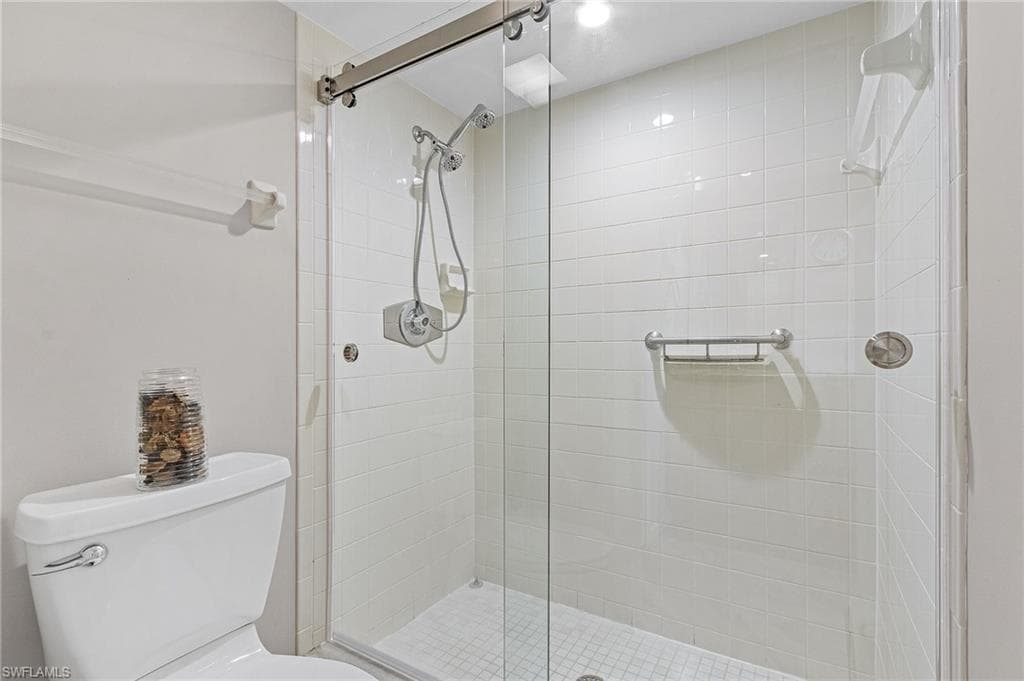 4205 SE 19th AVE 202-18