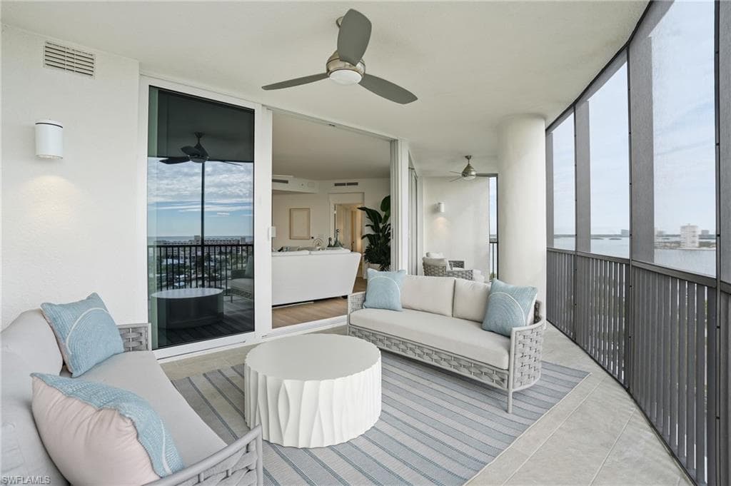 4142 Bay Beach LN 904-33