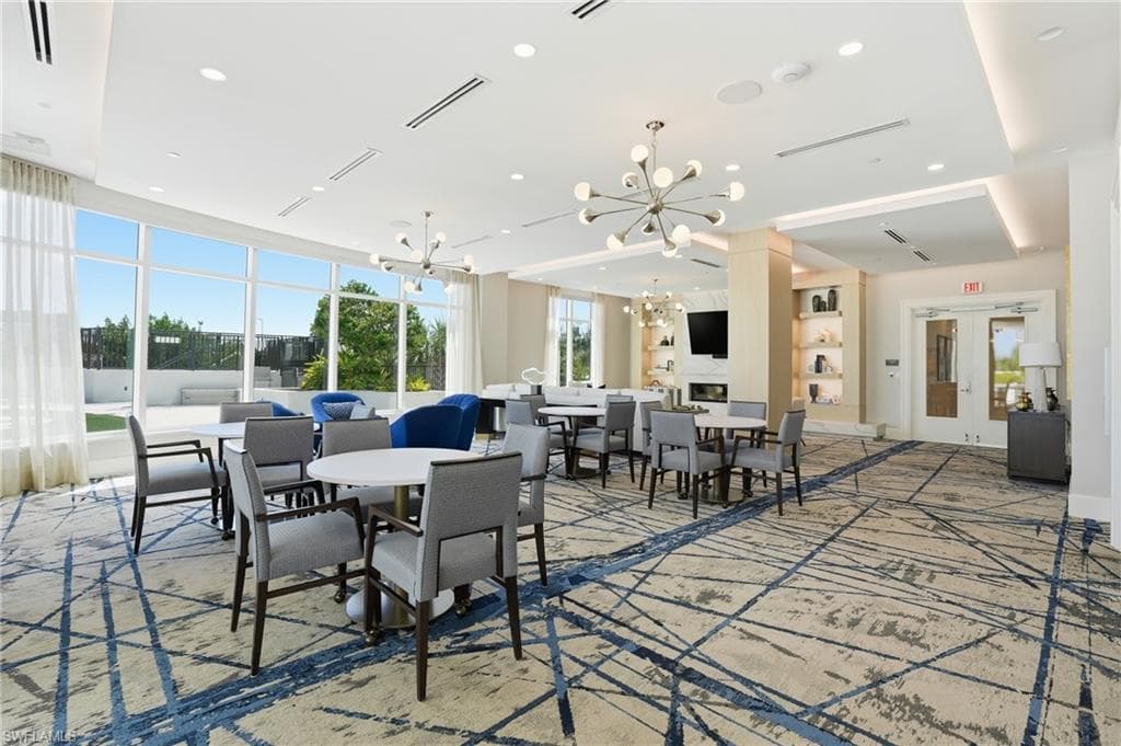 4142 Bay Beach LN 904-39