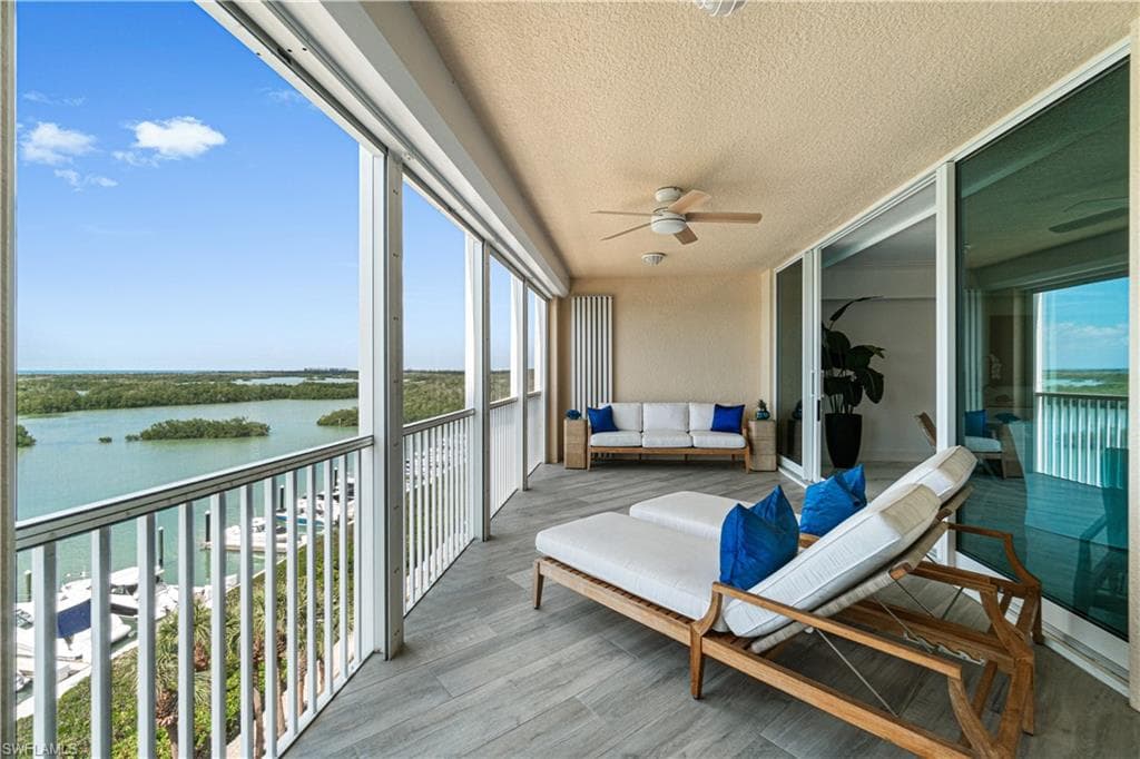 435 Dockside DR B702-31