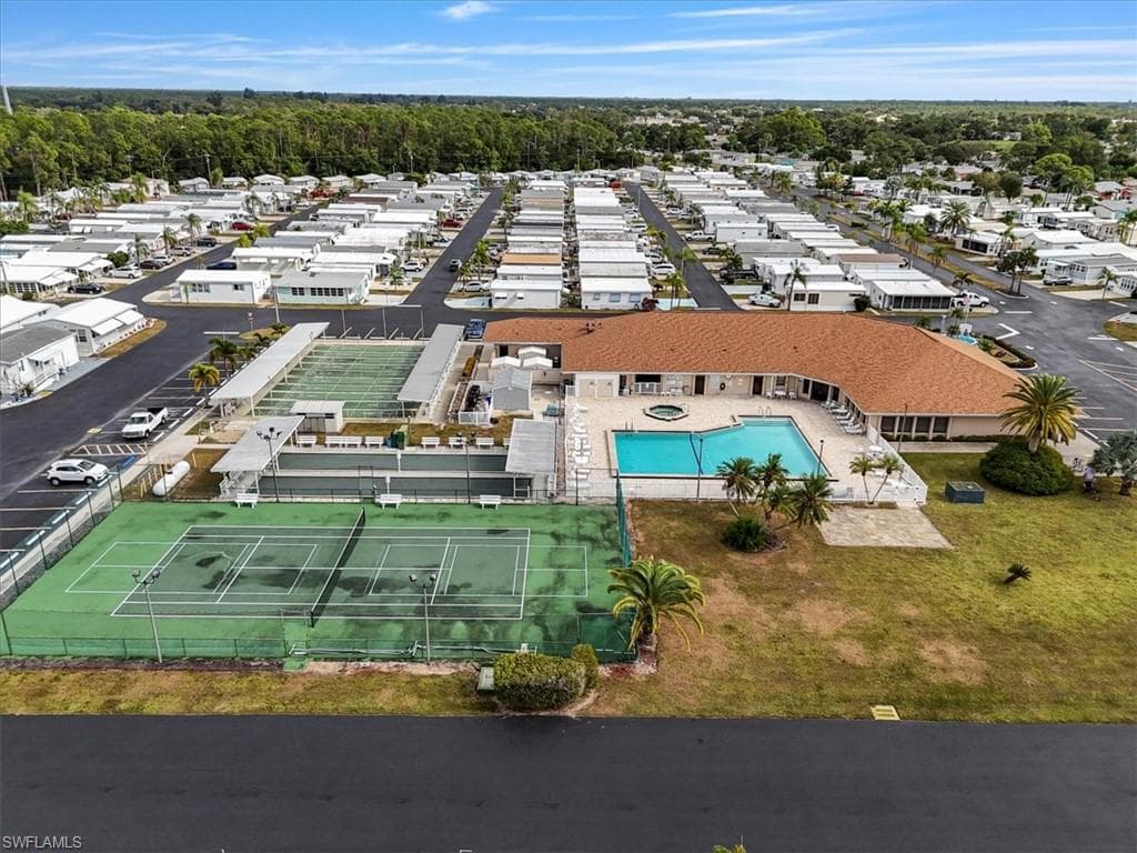 211 Sojourn DR-21
