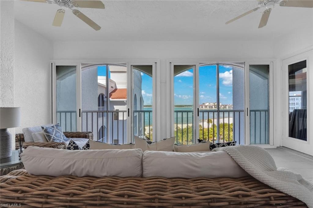 2000 Royal Marco WAY 2-607-13
