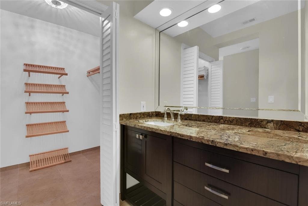2000 Royal Marco WAY 2-607-20