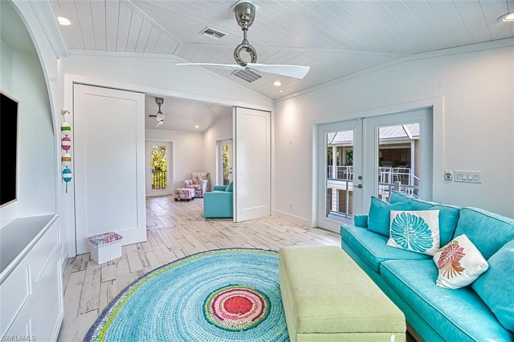 1233 Middle Gulf DR-35