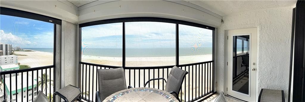 6400 Estero BLVD 1000-1