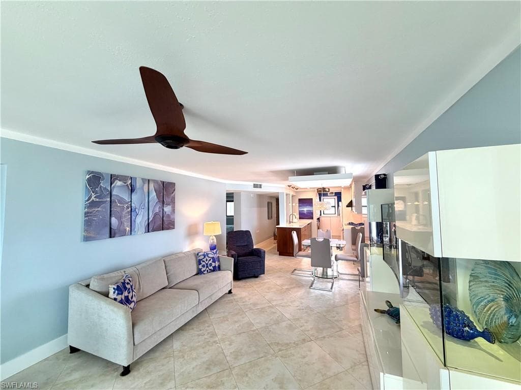 6400 Estero BLVD 1000-15