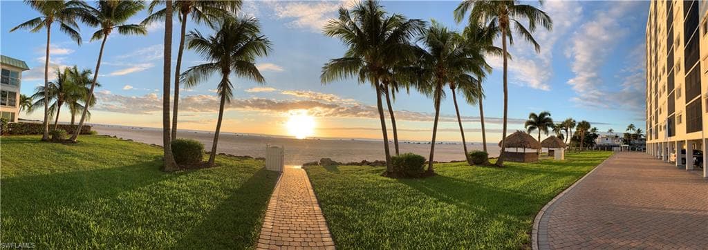 6400 Estero BLVD 1000-40