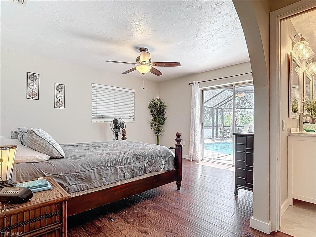 11481 Rebecca CIR-18