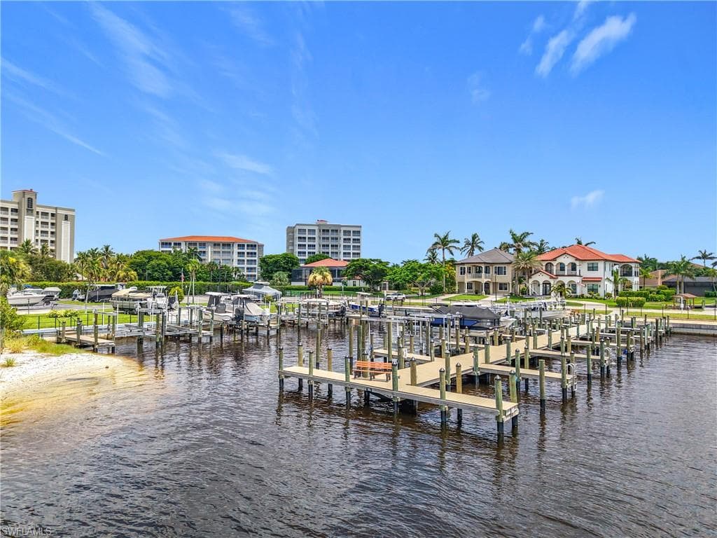 7077 Quail Run CT E 16-32