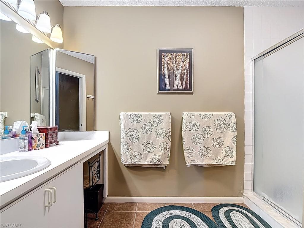 7077 Quail Run CT E 16-21
