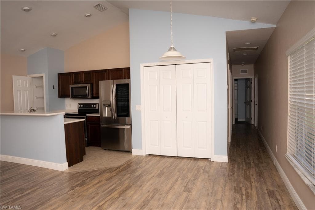 295 Destiny CIR-9