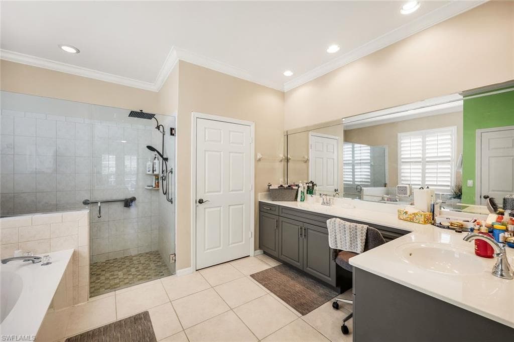 8493 Laurel Lakes BLVD-20