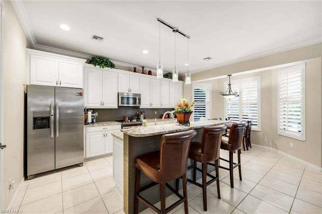 8493 Laurel Lakes BLVD-9