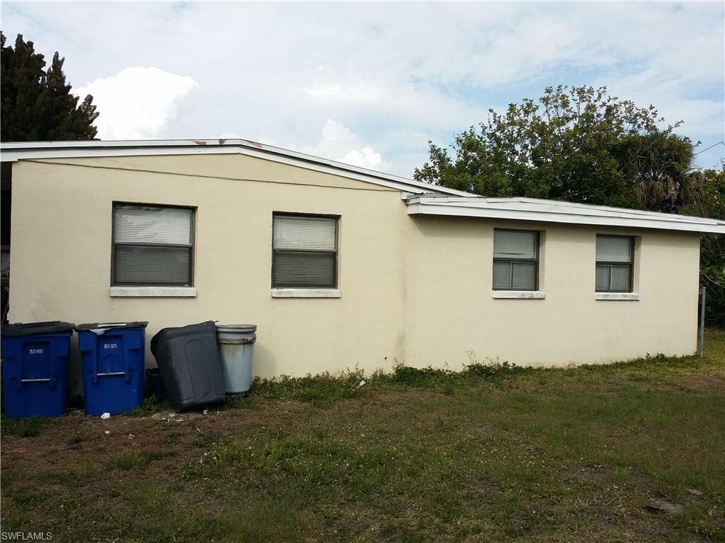 950 Lakeview DR-27