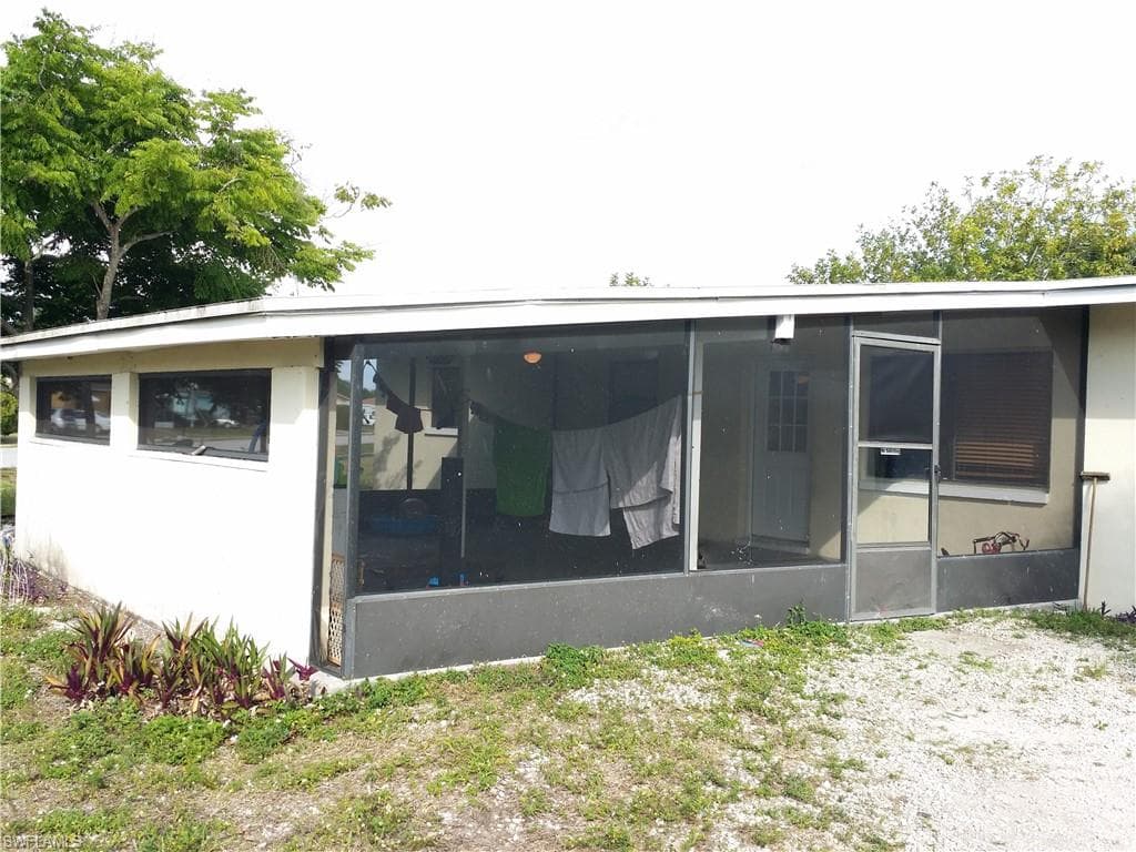 950 Lakeview DR-2