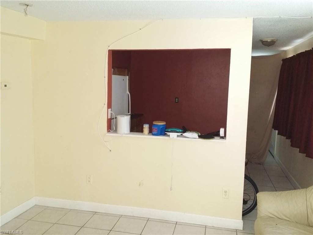 950 Lakeview DR-13