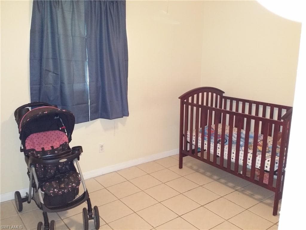 950 Lakeview DR-24