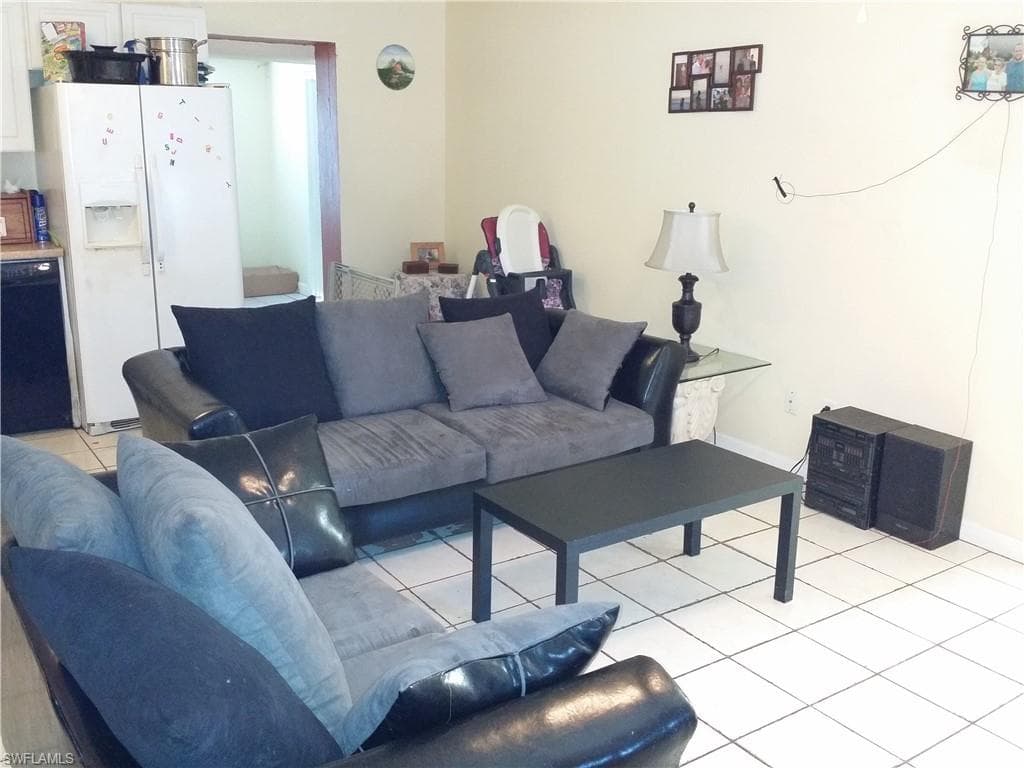 950 Lakeview DR-4