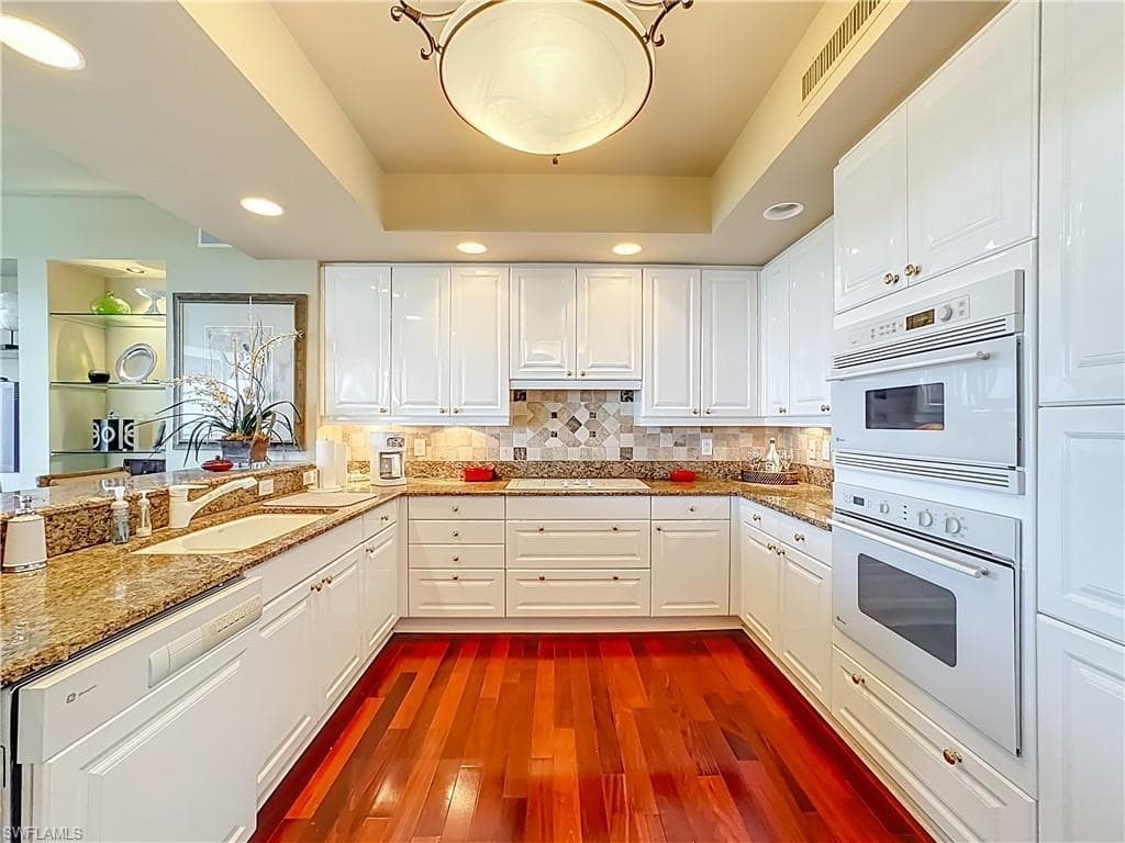 4875 Pelican Colony BLVD 1003-21