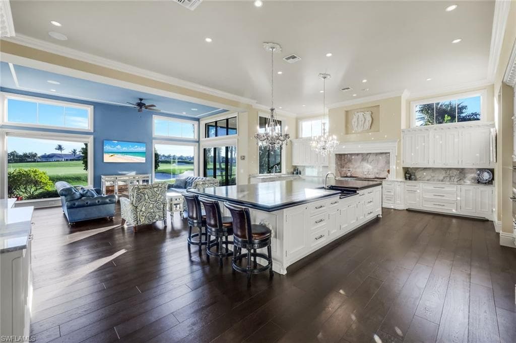 16740 Prato WAY-8