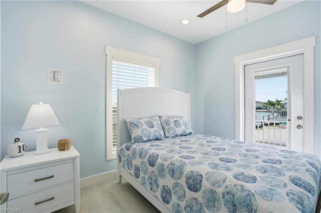 1 Fairview BLVD-20