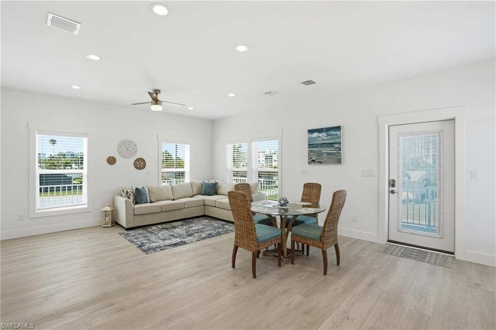 1 Fairview BLVD-9