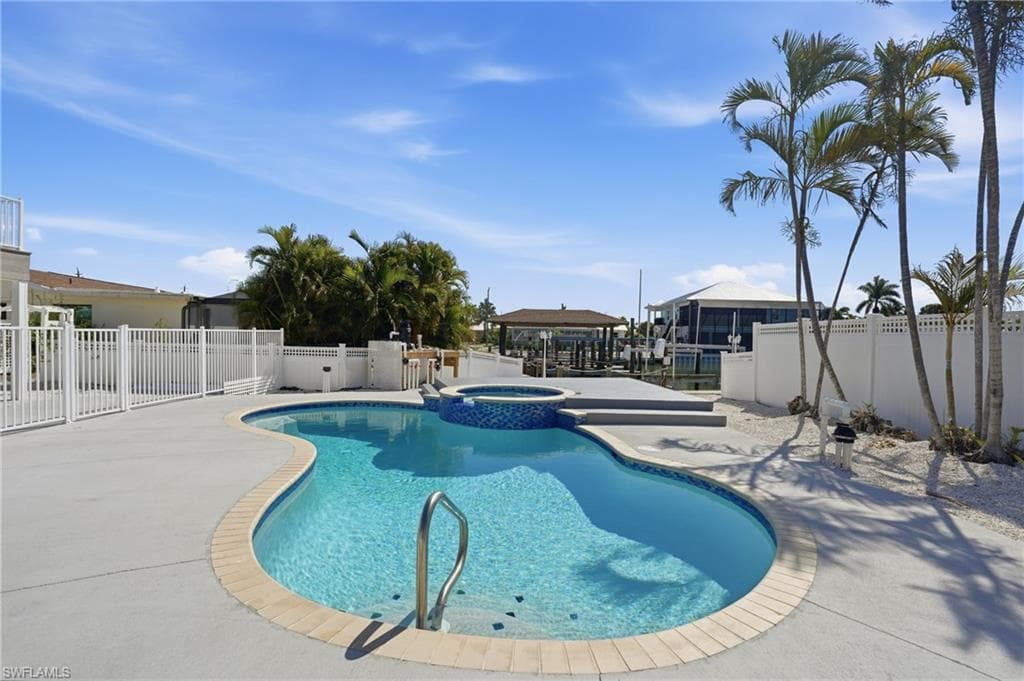 1 Fairview BLVD-4