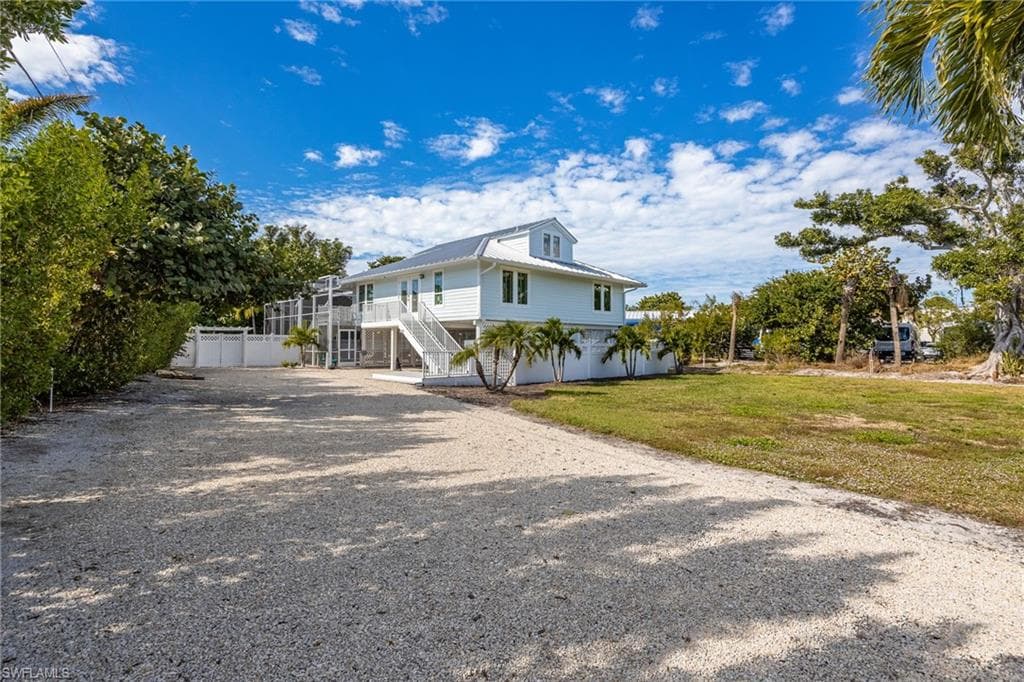 424 Lagoon DR-2