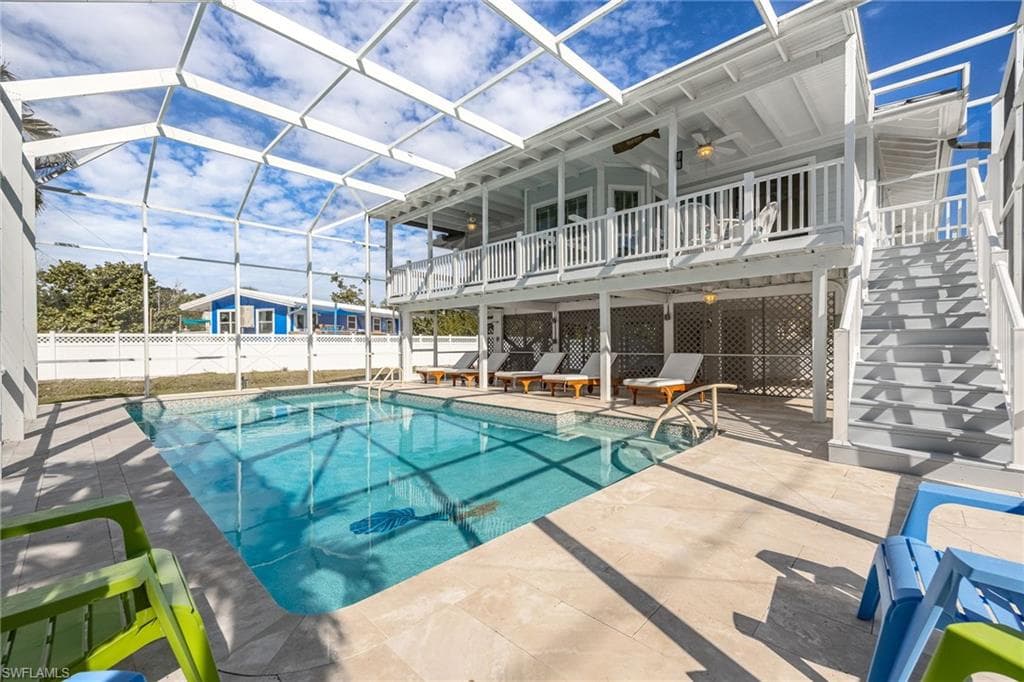 424 Lagoon DR-36