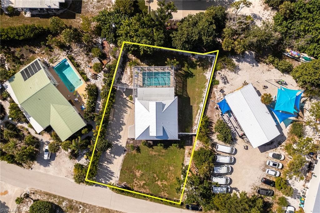 424 Lagoon DR-38