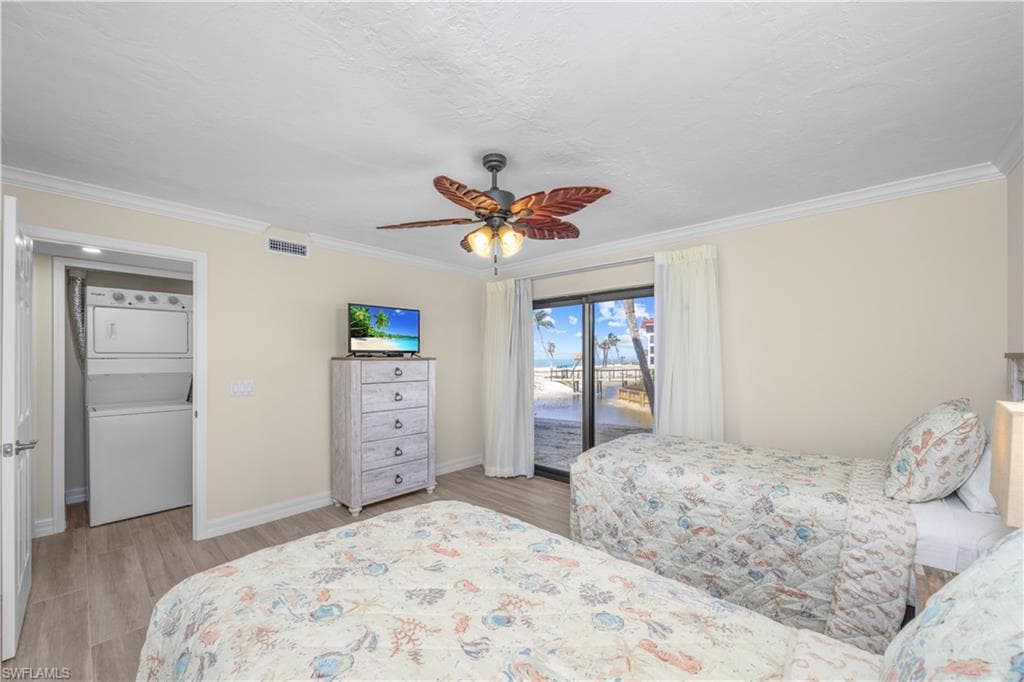 2445 W Gulf DR 4E-4