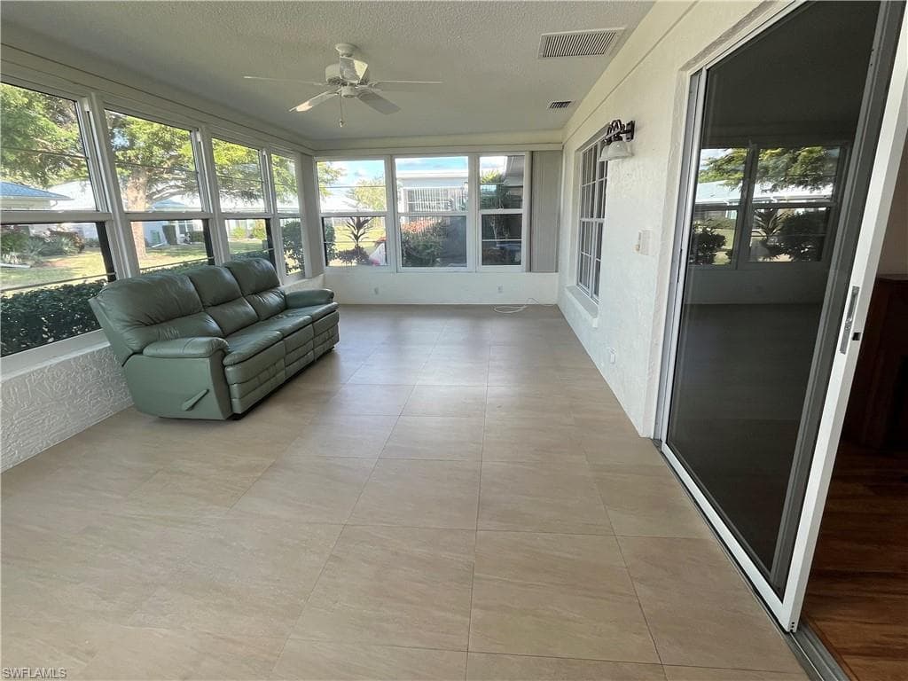 1335 Broadwater DR-24