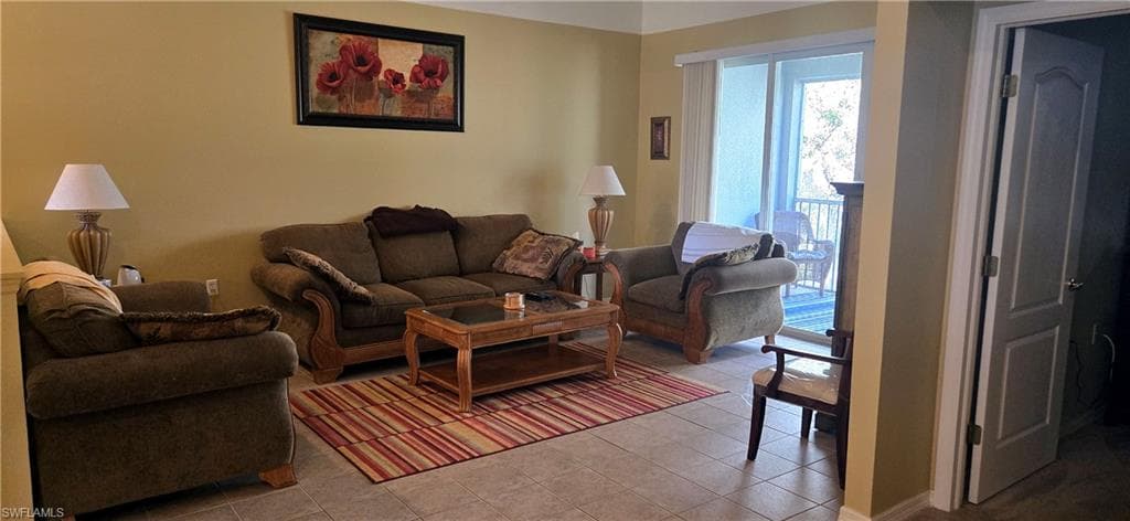 12100 Summergate CIR 203-11