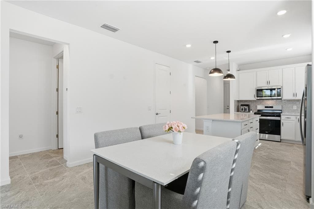 1645 Serena AVE-11