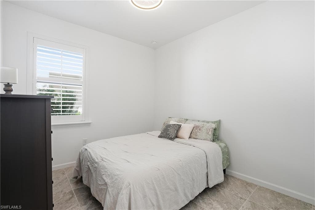 1645 Serena AVE-21