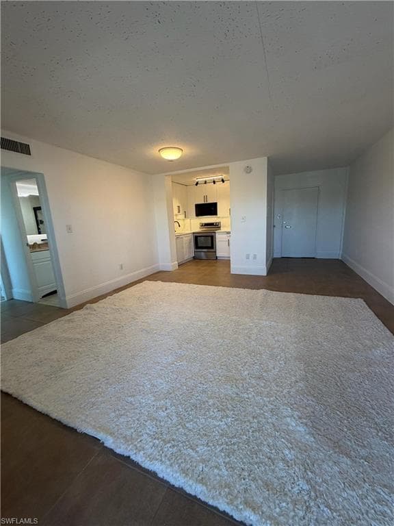 2350 1st ST 303-9