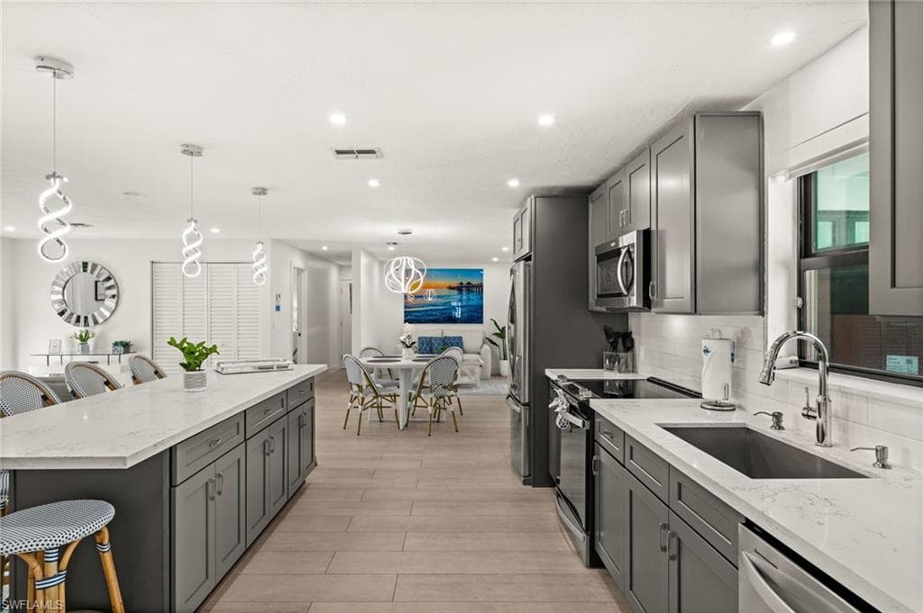 493 Willet AVE-7