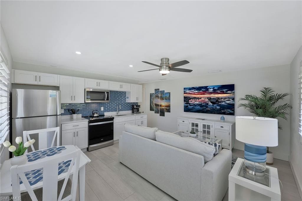 493 Willet AVE-25