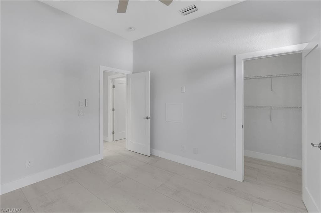11099 Sea Tropic LN-27