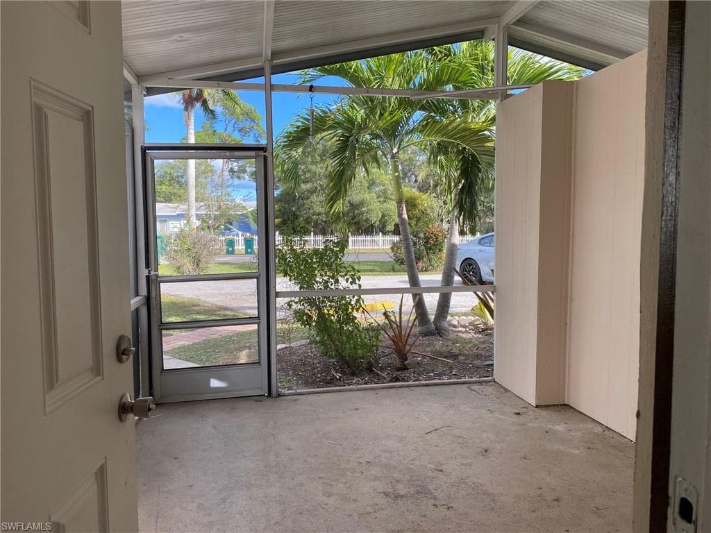 2084 Monroe AVE-3