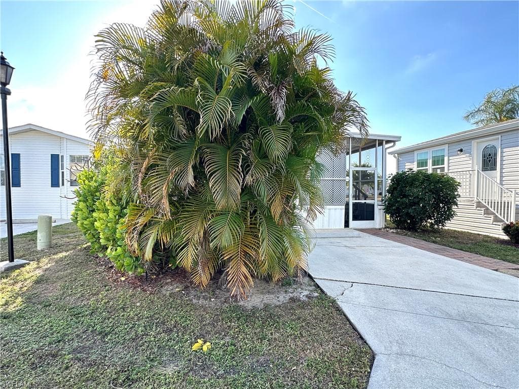 20180 Ponce De Leon DR-22